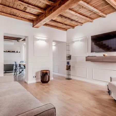 - Vittoria Palace Apartment