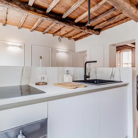 - Vittoria Palace Apartment