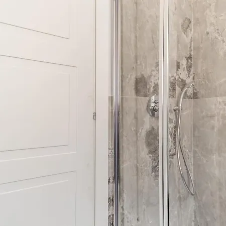 Apartment - Vittoria Palace Rom