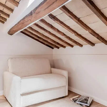 - Vittoria Palace Apartment