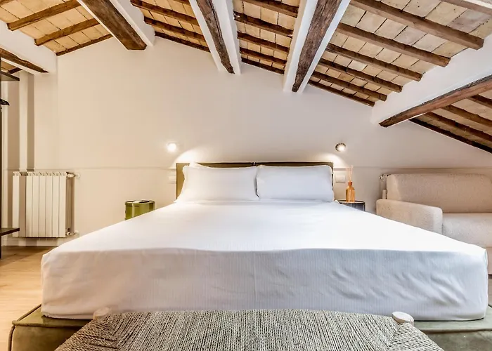 - Vittoria Palace Апартаменты Рим