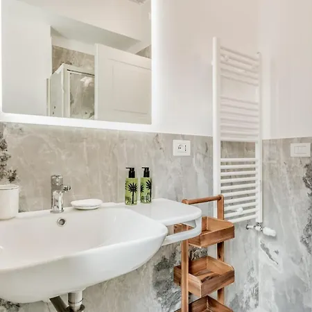 - Vittoria Palace Appartamento Roma