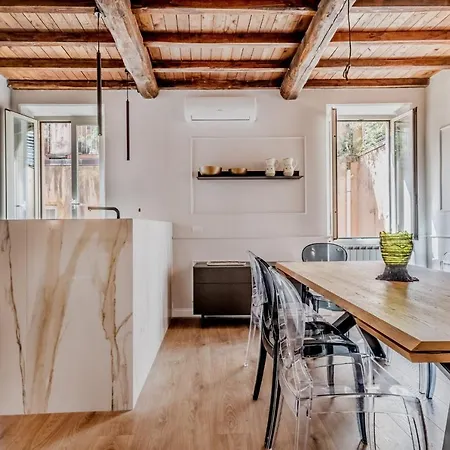 - Vittoria Palace Apartment *