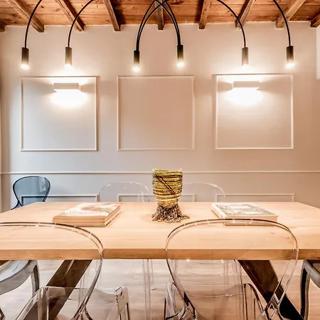 - Vittoria Palace Apartment