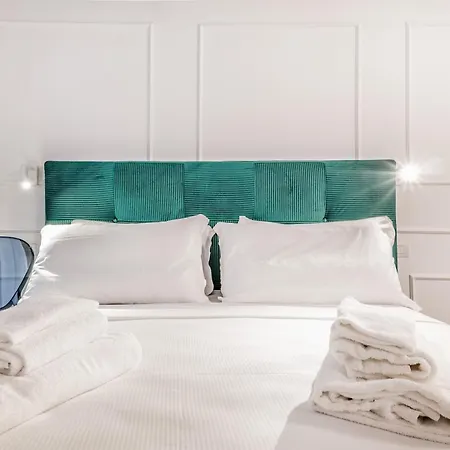 - Vittoria Palace Rome